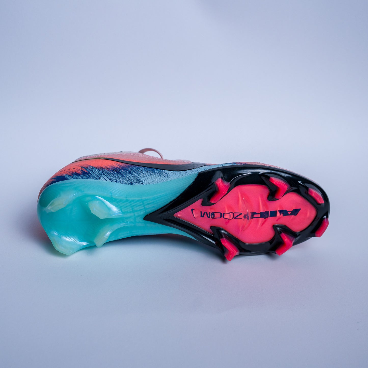 United Mercurial Vapor 16 Elite Firm-Ground Low-Top Football Boot